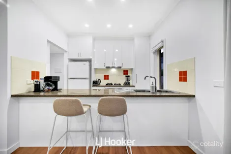 Property photo of 2/5 Fox Court Dandenong VIC 3175