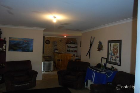 Property photo of 12 Lupin Court Hocking WA 6065