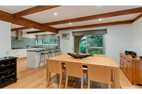 Property photo of 11 Rowena Street Kenmore QLD 4069