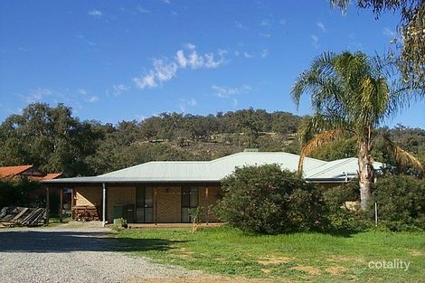 8 Prichard Rd, Greenmount, WA 6056