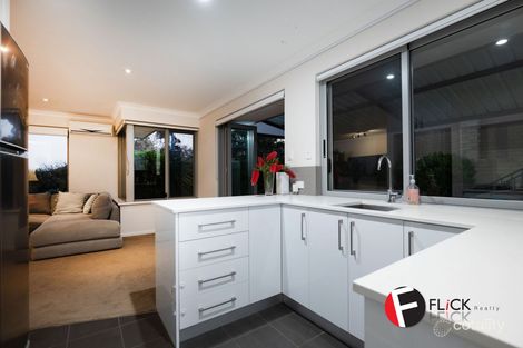 Property photo of 11/26 Edgehill Street Scarborough WA 6019