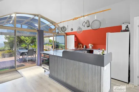 Property photo of 85 Irby Boulevard Sisters Beach TAS 7321