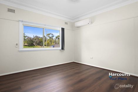 Property photo of 33 Coghlan Crescent Doonside NSW 2767