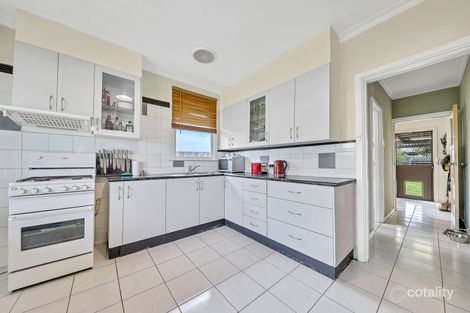 Property photo of 14 Curlew Crescent Norlane VIC 3214