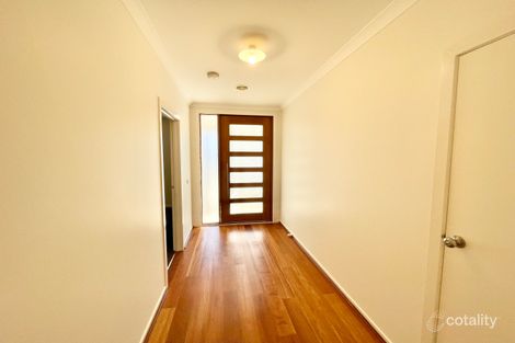 Property photo of 18 Derwent Close Caroline Springs VIC 3023