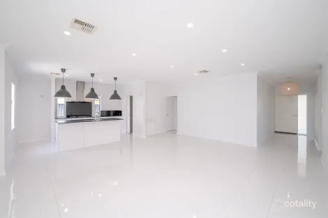 Property photo of 68 Cinnabar Drive Eglinton WA 6034