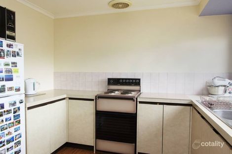 Property photo of 2/1 Regis Close Werribee VIC 3030