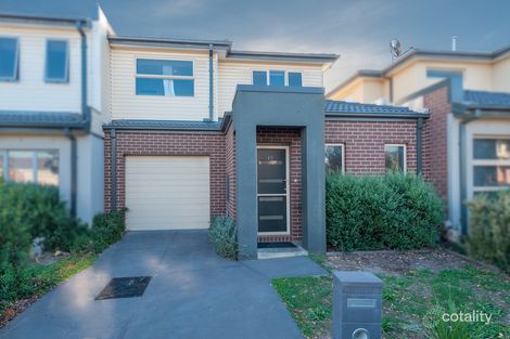 Property photo of 17 Ravenwoods Way Craigieburn VIC 3064