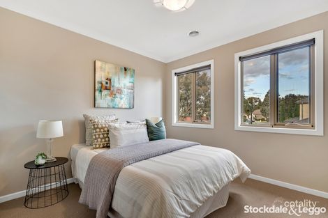 Property photo of 17 Ravenwoods Way Craigieburn VIC 3064