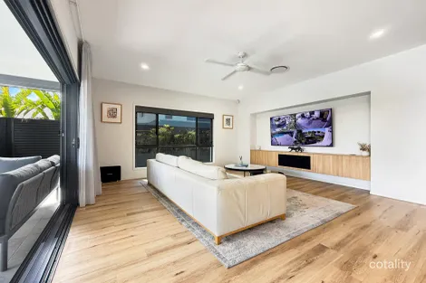 Property photo of 11 Mayfair Crescent Baringa QLD 4551