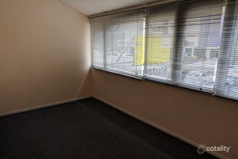 2/166 Scarborough St, Southport, QLD 4215