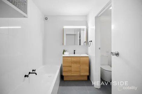 Property photo of 17/217A Highfield Road Camberwell VIC 3124