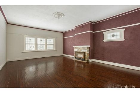 Property photo of 10 Liscard Street Elsternwick VIC 3185