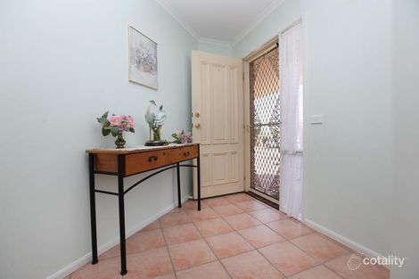 Property photo of 16 Darmody Place Jerrabomberra NSW 2619