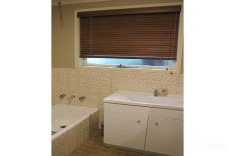 Property photo of 2 Lazar Place Chapman ACT 2611