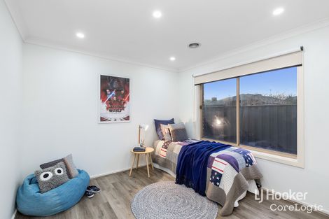 Property photo of 1 Rona Road Point Cook VIC 3030