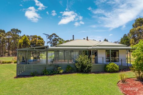 111 Doolan Cres, Heathcote, VIC 3523