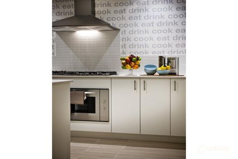 Property photo of 30 Needlewood Loop Wandi WA 6167