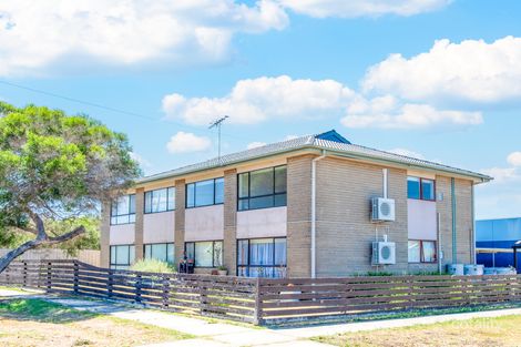 4/1 Queen St, Hastings, VIC 3915