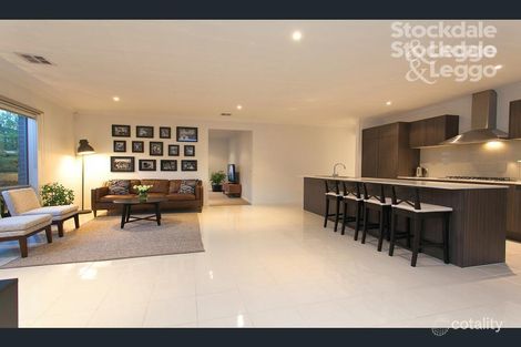 Property photo of 15 Upton Circle Derrimut VIC 3026