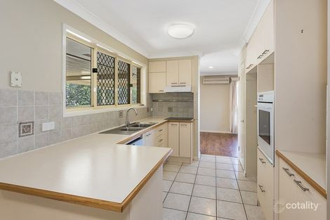 8 Delvin Ct, Arana Hills, QLD 4054