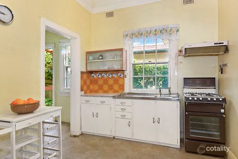 Property photo of 3 Wattle Avenue Fairlight NSW 2094