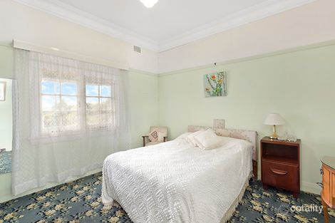 Property photo of 3 Wattle Avenue Fairlight NSW 2094