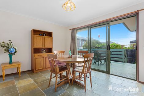 Property photo of 2/13 Munro Avenue Mount Waverley VIC 3149