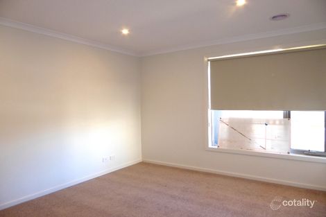Property photo of 90 Bondi Parade Point Cook VIC 3030