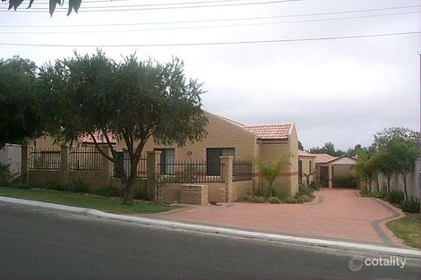 2/6 Muir St, Innaloo, WA 6018