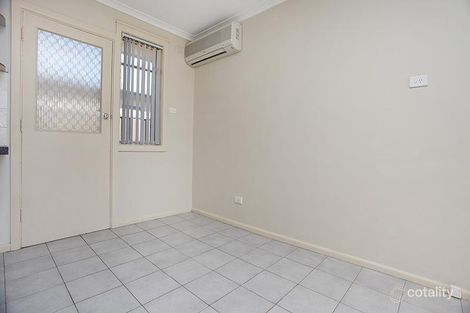 Property photo of 2/73 Tharwa Road Queanbeyan West NSW 2620