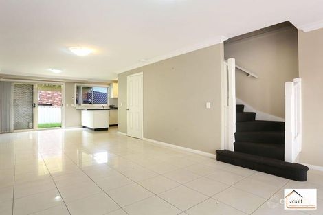 Property photo of 2/92 Kendall Drive Casula NSW 2170