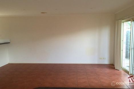 Property photo of 2/11-13 Roseview Way St Albans Park VIC 3219