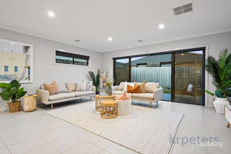Property photo of 6 Songlark Crescent Carrum Downs VIC 3201