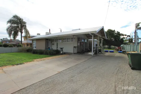 Property photo of 36 Golf Road Merredin WA 6415