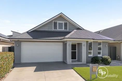 25 Phillips Ave, Oran Park, NSW 2570