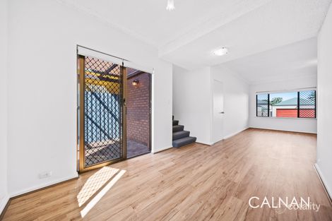 Property photo of 31 Poppy Lane Como WA 6152
