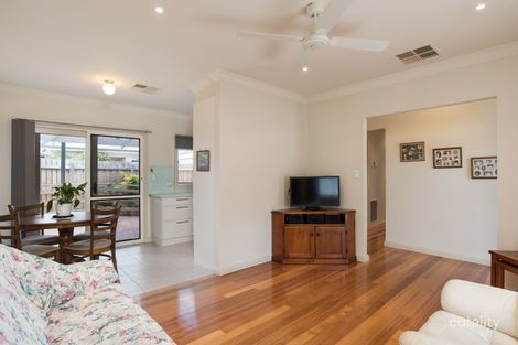 Property photo of 15 Lena Grove Kilsyth VIC 3137