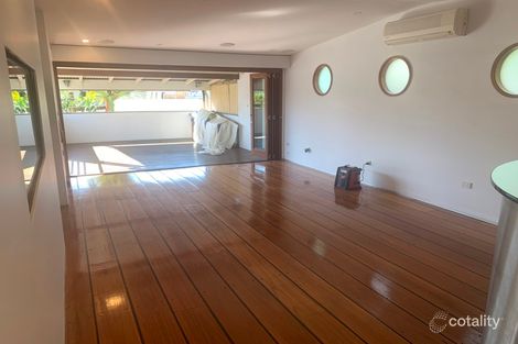 Property photo of 78 Central Street Labrador QLD 4215