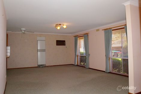 Property photo of 1/19 Amaroo Crescent Strathdale VIC 3550
