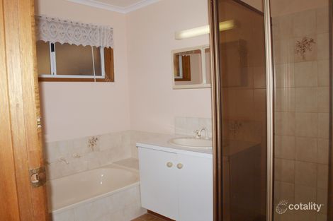 Property photo of 1/19 Amaroo Crescent Strathdale VIC 3550