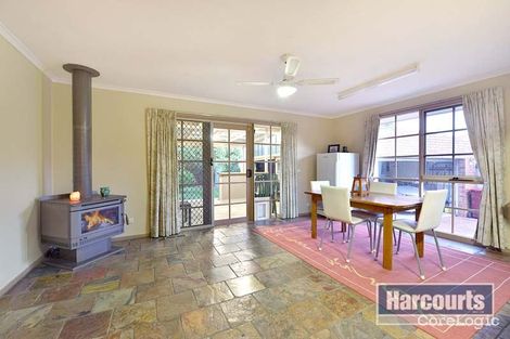 Property photo of 18 Lawless Drive Cranbourne North VIC 3977
