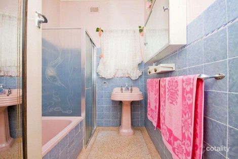 Property photo of 31 Dampier Avenue Findon SA 5023