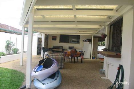 Property photo of 1 Bluebird Parade Bokarina QLD 4575