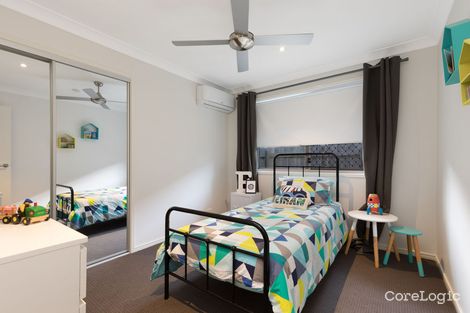 Property photo of 17 Lyrebird Crescent Upper Kedron QLD 4055