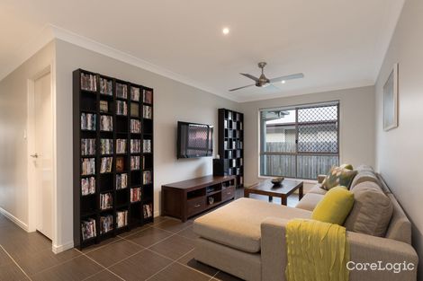 Property photo of 17 Lyrebird Crescent Upper Kedron QLD 4055