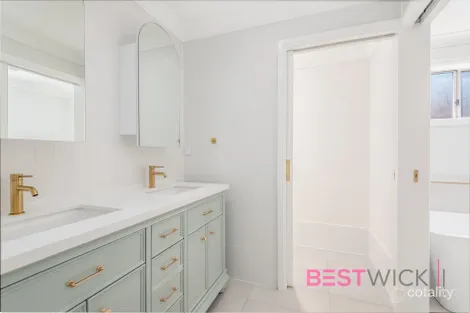 Property photo of 65 Railway Parade Bathurst NSW 2795