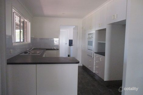 Property photo of 33 Waratah Crescent Tannum Sands QLD 4680