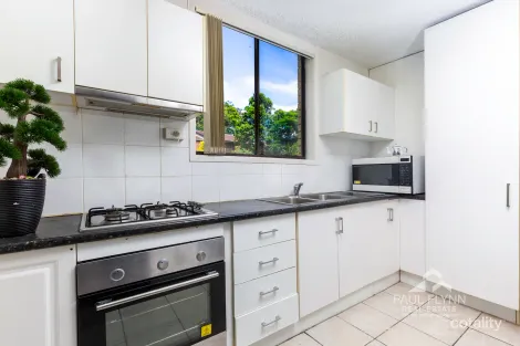 4/117 Macquarie St, St Lucia, QLD 4067