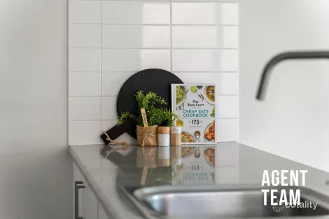 Property photo of 18 Stang Place Macgregor ACT 2615